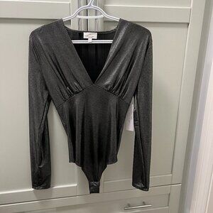 NWT LIVE IN THE MOMENT Metallic Shimmer Dark Silver Bodysuit Size M Deep V